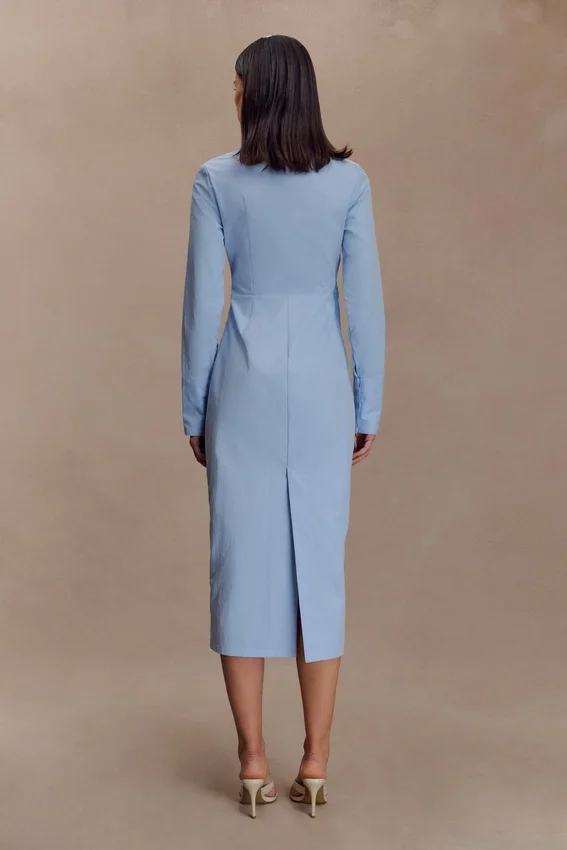Vestido camisero asimétrico Mikaila – Azul Vestido camisero asimétrico Mikaila – Azul