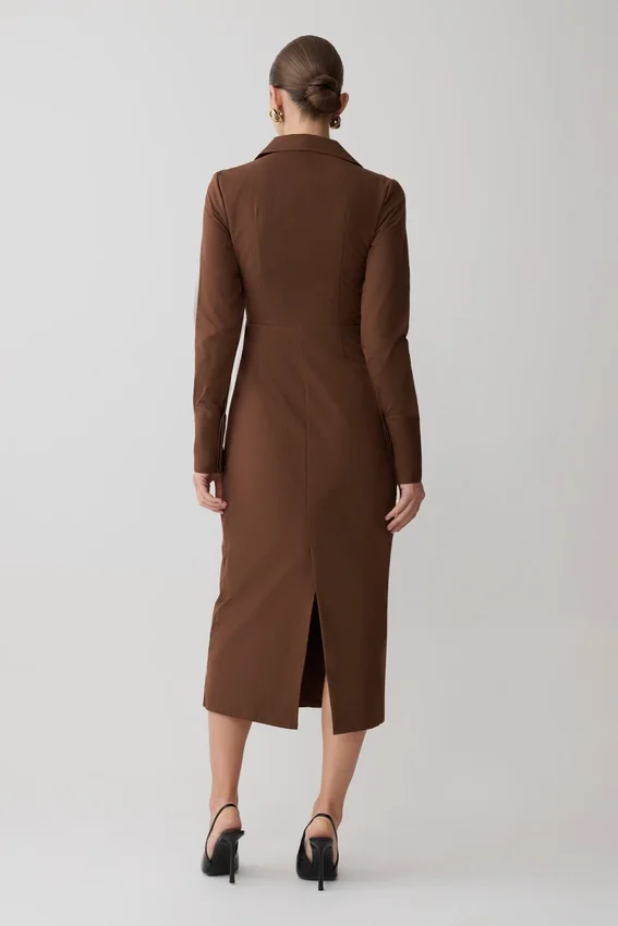 Vestido camisero asimétrico Mikaila – Chocolate oscuro Vestido camisero asimétrico Mikaila – Chocolate oscuro