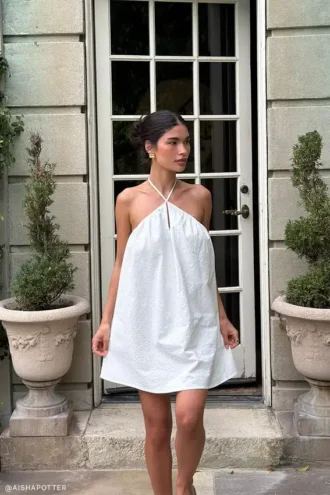 Vestido de algodón con cuello halter y abertura en forma de ojo de cerradura Sonja – Blanco