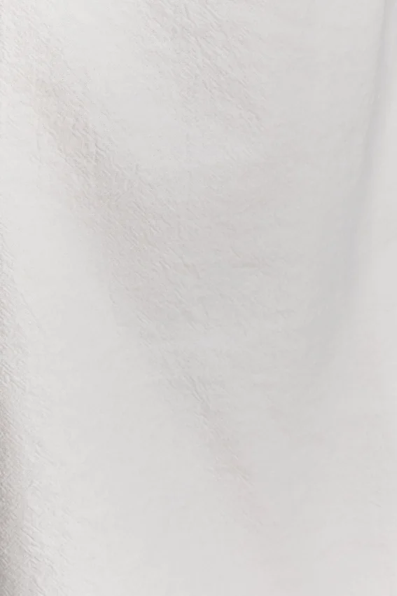 Vestido de algodón con cuello halter y abertura en forma de ojo de cerradura Sonja – Blanco Vestido de algodón con cuello halter y abertura en forma de ojo de cerradura Sonja – Blanco