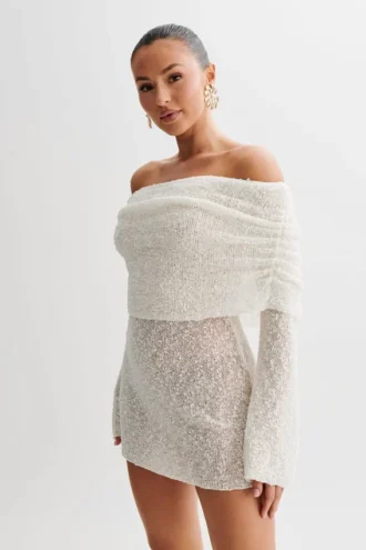 Vestido de bouclé con hombros al aire Marisol – Marfil