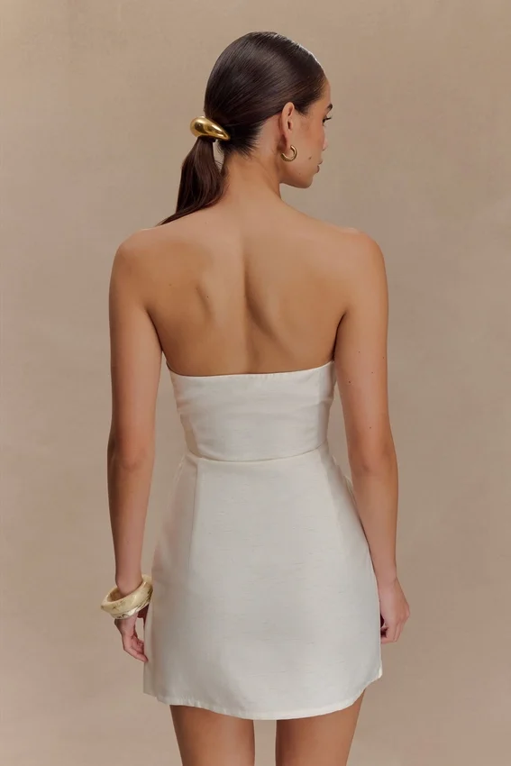 Vestido de lino sin tirantes Steph – Blanco Vestido de lino sin tirantes Steph – Blanco