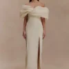 Vestido de novia de tafetán Angelica con hombros descubiertos – Beige suave Vestido de novia de tafetán Angelica con hombros descubiertos – Beige suave