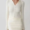 Vestido de punto con botones y manga larga Agness – Marfil Vestido de punto con botones y manga larga Agness – Marfil