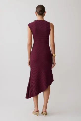 Vestido de punto plisado Milasandra – Ciruela