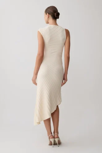 Vestido de punto plisado Milasandra – Marfil