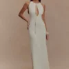 Vestido largo ajustado Beryl con perlas – Marfil Vestido largo ajustado Beryl con perlas – Marfil