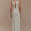 Vestido largo ajustado Beryl con perlas – Marfil Vestido largo ajustado Beryl con perlas – Marfil