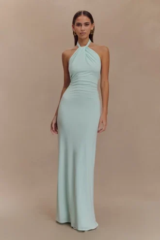 Vestido largo ajustado con cuello halter Elyna – Lagoon