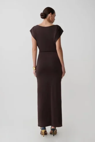 Vestido largo ajustado con lazo y mangas cortas Maiara – Chocolate