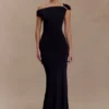Vestido largo ajustado Kinsley con detalles metálicos – Negro