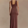 Vestido largo ajustado Lottie con abertura – Chocolate Vestido largo ajustado Lottie con abertura – Chocolate