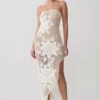 Vestido largo asimétrico Mandie de ganchillo hecho a mano – Blanco Vestido largo asimétrico Mandie de ganchillo hecho a mano – Blanco
