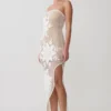 Vestido largo asimétrico Mandie de ganchillo hecho a mano – Blanco Vestido largo asimétrico Mandie de ganchillo hecho a mano – Blanco