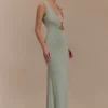 Vestido largo Beck con escote pronunciado y detalles florales – Basil