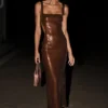 Vestido largo con aberturas y lentejuelas Adoria – Chocolate