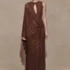 Vestido largo con capa Bakari Diamante – Chocolate
