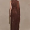 Vestido largo con capa Bakari Diamante – Chocolate