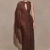 Vestido largo con capa Bakari Diamante – Chocolate