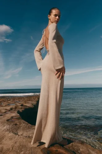 Vestido largo de punto Atticus con lentejuelas – Dorado