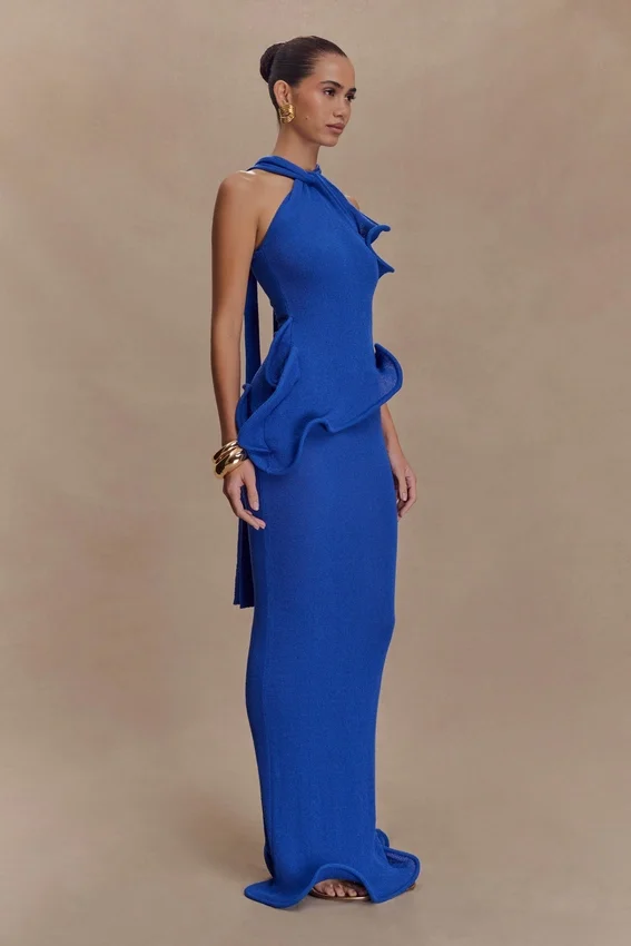 Vestido largo de punto con cuello halter Caprice – Cobalto Vestido largo de punto con cuello halter Caprice – Cobalto