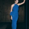 Vestido largo de punto con cuello halter Caprice – Cobalto Vestido largo de punto con cuello halter Caprice – Cobalto