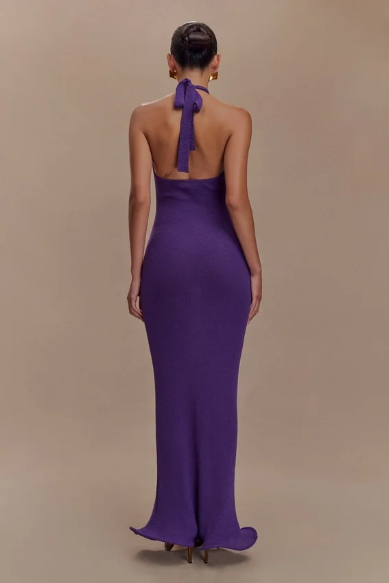 Vestido largo de punto con cuello halter Melodie – Morado Vestido largo de punto con cuello halter Melodie – Morado