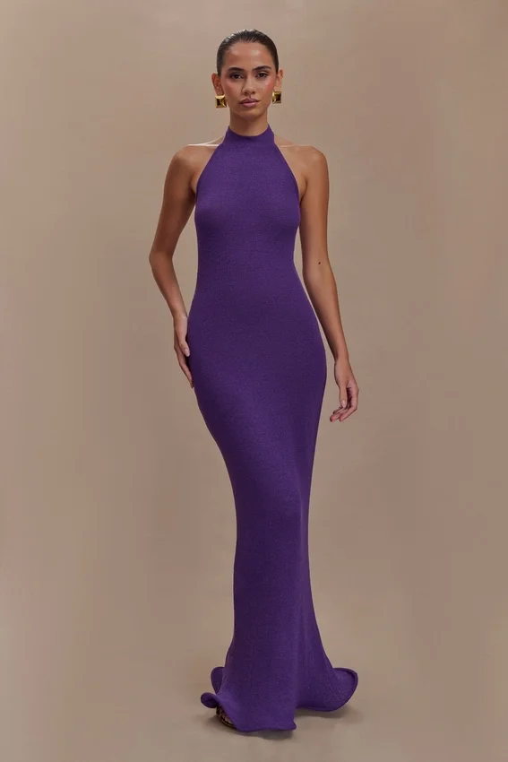 Vestido largo de punto con cuello halter Melodie – Morado Vestido largo de punto con cuello halter Melodie – Morado