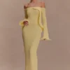 Vestido largo de punto con hombros descubiertos Sandrine – Limón Vestido largo de punto con hombros descubiertos Sandrine – Limón