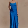 Vestido largo de satén y gasa Carah – Cobalto Vestido largo de satén y gasa Carah – Cobalto