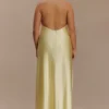 Vestido largo halter de satén Bella – Limón Vestido largo halter de satén Bella – Limón