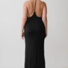 Vestido largo Hana Slinky Plunge – Negro Vestido largo Hana Slinky Plunge – Negro