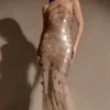 Vestido largo Jenny con adornos hechos a mano – Dorado Vestido largo Jenny con adornos hechos a mano – Dorado