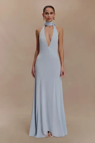 Vestido largo Juliet Slinky con pañuelo – Azul pálido
