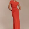 Vestido largo Kaida Slinky con detalles metálicos – Naranja quemado Vestido largo Kaida Slinky con detalles metálicos – Naranja quemado