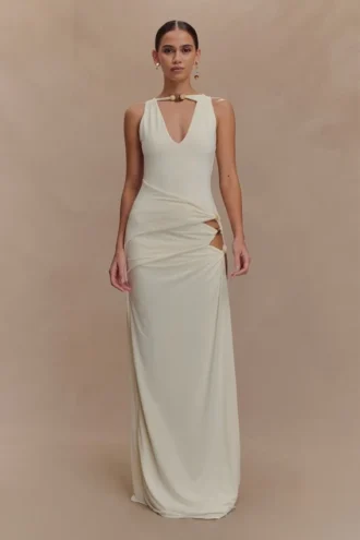 Vestido largo Kaiden con pedrería – Marfil