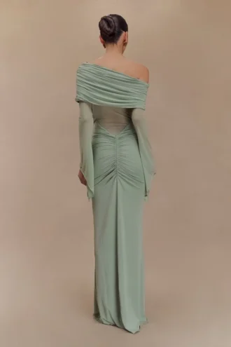 Vestido largo Kaitlin de un solo hombro, ceñido y con malla – Albahaca