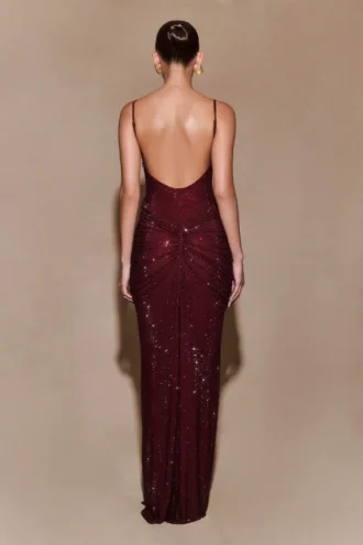 Vestido largo Roisin con pedrería – Caoba