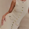 Vestido largo sin mangas con botones de Sawyer – Marfil Vestido largo sin mangas con botones de Sawyer – Marfil