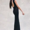 Vestido largo sin mangas con diamantes de imitación Samara – Negro Vestido largo sin mangas con diamantes de imitación Samara – Negro