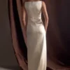 Vestido largo sin mangas de satén violeta – Dorado rosado Vestido largo sin mangas de satén violeta – Dorado rosado