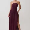 Vestido largo sin tirantes Bex con abertura – Burdeos Vestido largo sin tirantes Bex con abertura – Burdeos