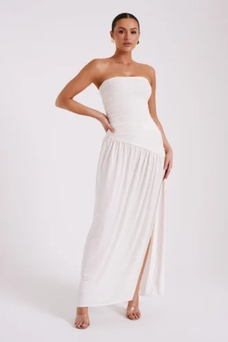 Vestido largo sin tirantes Bex con abertura – Marfil