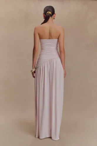Vestido largo sin tirantes Bex con abertura – Rosa pálido