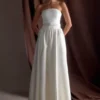 Vestido largo sin tirantes con cinturón Florence – Blanco Vestido largo sin tirantes con cinturón Florence – Blanco