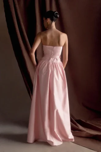 Vestido largo sin tirantes con cinturón Florence – Rosa claro