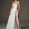 Vestido largo sin tirantes con corsé Elizabeth – Blanco Vestido largo sin tirantes con corsé Elizabeth – Blanco