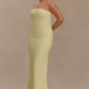 Vestido largo sin tirantes de crepé Kalila – Limón Vestido largo sin tirantes de crepé Kalila – Limón