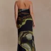 Vestido largo sin tirantes de gasa Amaya – Estampado «Green Fluid Reverie» Vestido largo sin tirantes de gasa Amaya – Estampado «Green Fluid Reverie»
