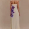 Vestido largo sin tirantes de gasa Amaya – Estampado Koi Orchid en marfil Vestido largo sin tirantes de gasa Amaya – Estampado Koi Orchid en marfil